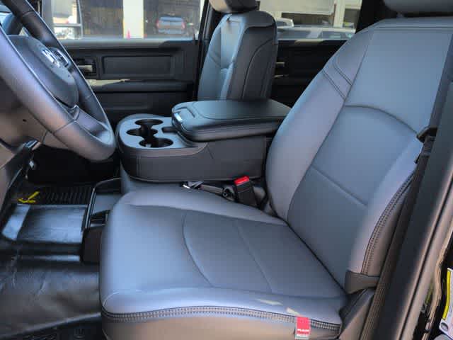 2026 RAM 3500 RAM 3500 TRADESMAN CREW CAB 4X4 8' BOX