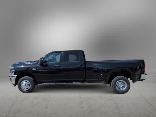 2026 RAM 3500 RAM 3500 TRADESMAN CREW CAB 4X4 8' BOX