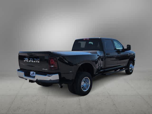 2026 RAM 3500 RAM 3500 TRADESMAN CREW CAB 4X4 8' BOX
