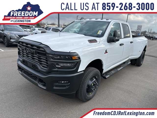 2026 RAM 3500 RAM 3500 TRADESMAN CREW CAB 4X4 8' BOX
