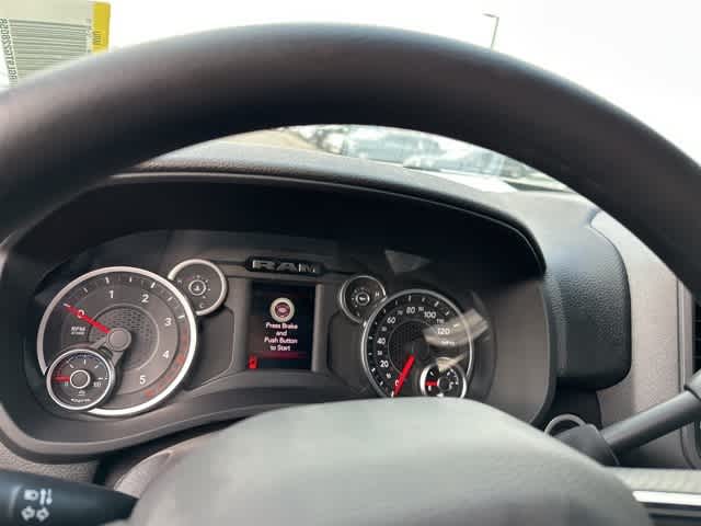 2026 RAM 3500 RAM 3500 TRADESMAN CREW CAB 4X4 8' BOX