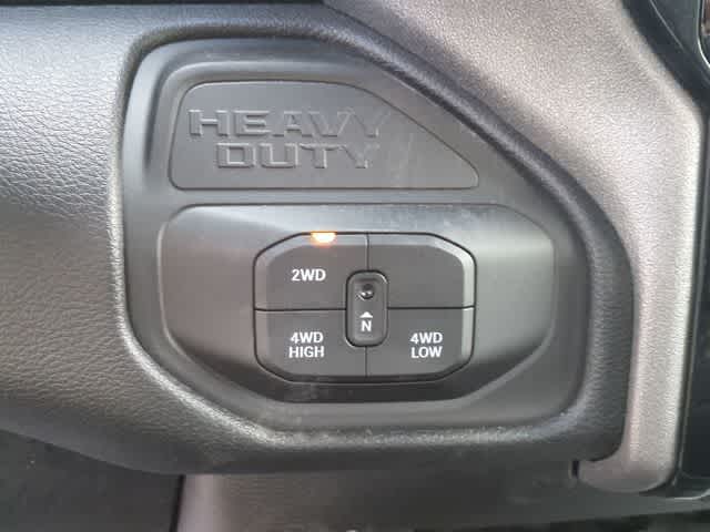 2026 RAM 3500 RAM 3500 TRADESMAN CREW CAB 4X4 8' BOX