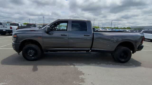 2026 RAM 3500 RAM 3500 TRADESMAN CREW CAB 4X4 8' BOX