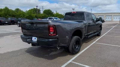 2026 RAM 3500 RAM 3500 TRADESMAN CREW CAB 4X4 8' BOX