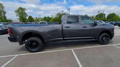 2026 RAM 3500 RAM 3500 TRADESMAN CREW CAB 4X4 8' BOX