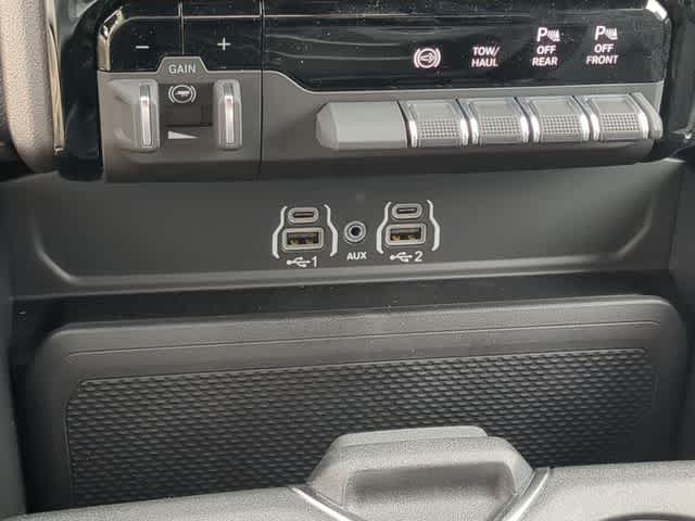 2026 RAM 3500 RAM 3500 BIG HORN CREW CAB 4X4 8' BOX