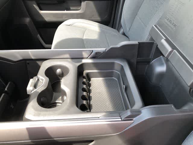 2026 RAM 3500 RAM 3500 BIG HORN CREW CAB 4X4 8' BOX