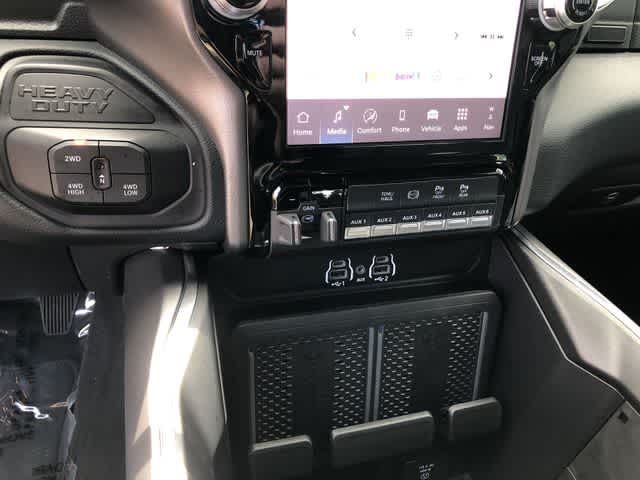 2026 RAM 3500 RAM 3500 BIG HORN CREW CAB 4X4 8' BOX