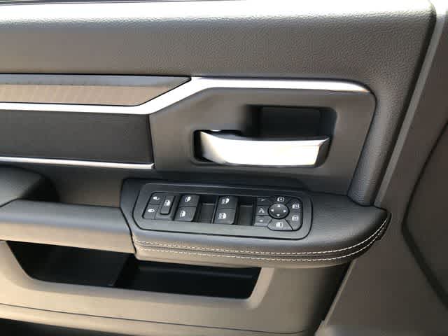 2026 RAM 3500 RAM 3500 BIG HORN CREW CAB 4X4 8' BOX
