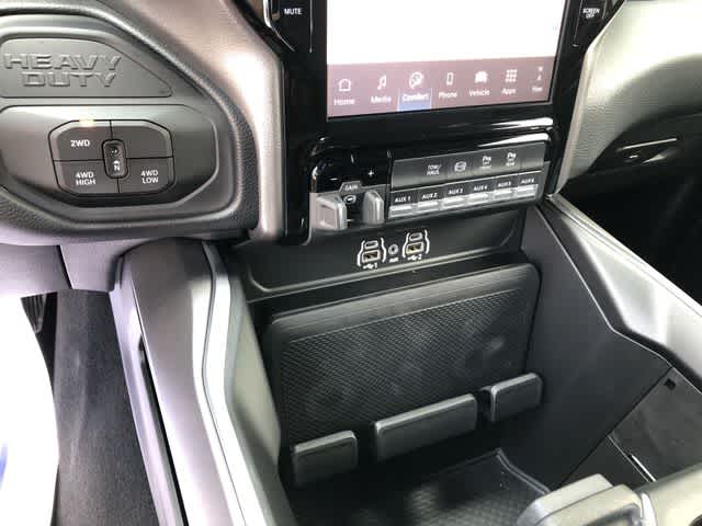 2026 RAM 3500 RAM 3500 BIG HORN CREW CAB 4X4 8' BOX