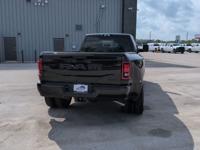 2026 RAM 3500 RAM 3500 BIG HORN CREW CAB 4X4 8' BOX