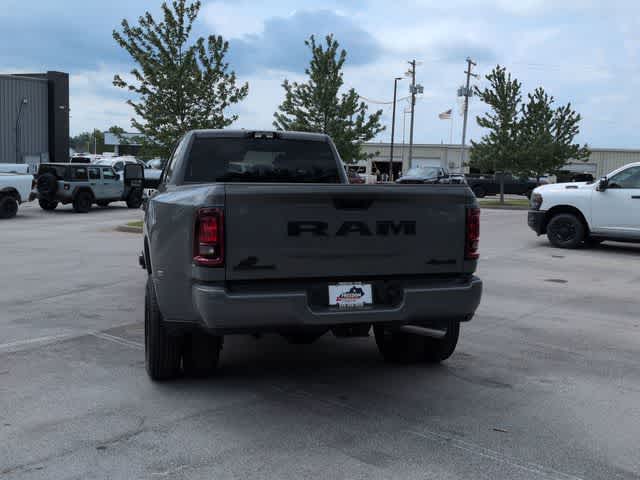 2026 RAM 3500 RAM 3500 BIG HORN CREW CAB 4X4 8' BOX