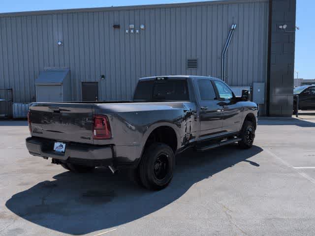 2026 RAM 3500 RAM 3500 LARAMIE CREW CAB 4X4 8' BOX