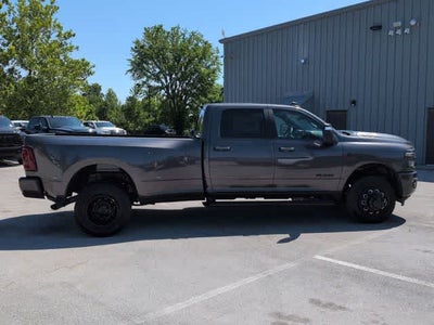 2026 RAM 3500 RAM 3500 LARAMIE CREW CAB 4X4 8' BOX