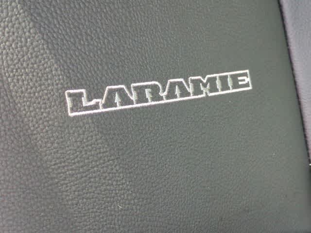 2026 RAM 3500 RAM 3500 LARAMIE CREW CAB 4X4 8' BOX