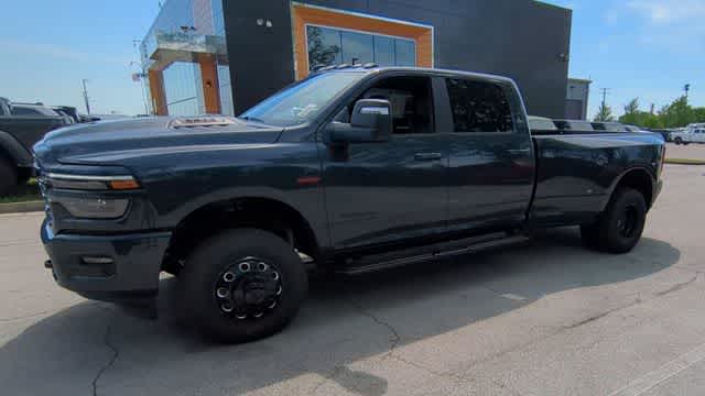 2026 RAM 3500 RAM 3500 LARAMIE CREW CAB 4X4 8' BOX