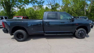 2026 RAM 3500 RAM 3500 LARAMIE CREW CAB 4X4 8' BOX