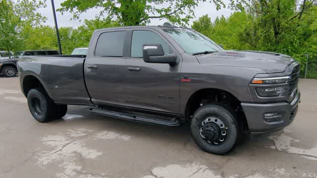 2026 RAM 3500 RAM 3500 LARAMIE CREW CAB 4X4 8' BOX