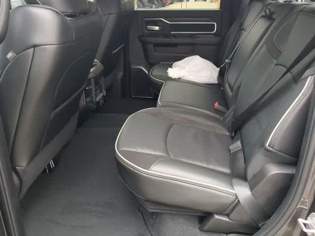 2026 RAM 3500 RAM 3500 LARAMIE CREW CAB 4X4 8' BOX