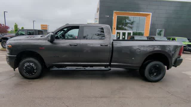 2026 RAM 3500 RAM 3500 LARAMIE CREW CAB 4X4 8' BOX