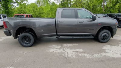 2026 RAM 3500 RAM 3500 LARAMIE CREW CAB 4X4 8' BOX