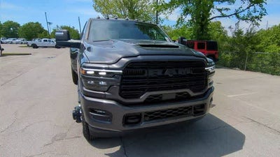 2026 RAM 3500 RAM 3500 LARAMIE CREW CAB 4X4 8' BOX