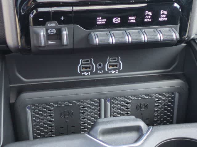 2026 RAM 3500 RAM 3500 LARAMIE CREW CAB 4X4 8' BOX