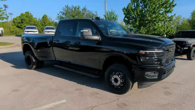 2026 RAM 3500 RAM 3500 LARAMIE CREW CAB 4X4 8' BOX