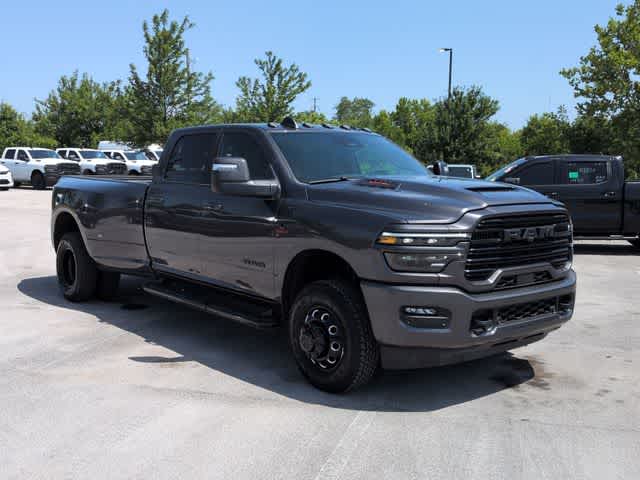2026 RAM 3500 RAM 3500 LARAMIE CREW CAB 4X4 8' BOX