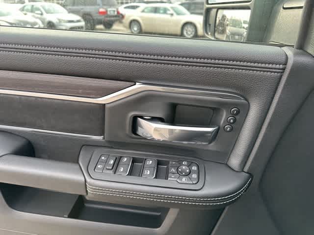 2026 RAM 3500 RAM 3500 LARAMIE CREW CAB 4X4 8' BOX