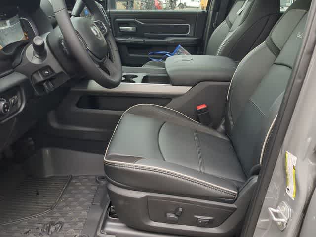 2026 RAM 3500 RAM 3500 LARAMIE CREW CAB 4X4 8' BOX