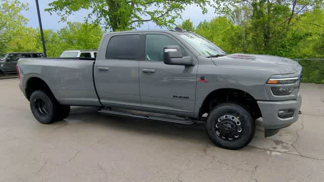 2026 RAM 3500 RAM 3500 LARAMIE CREW CAB 4X4 8' BOX