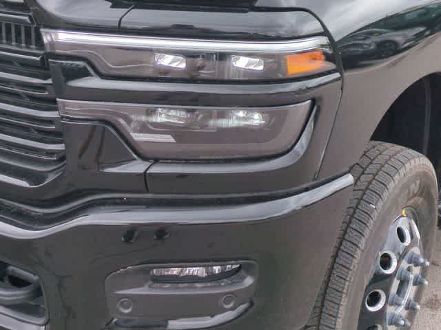 2026 RAM 3500 RAM 3500 LARAMIE CREW CAB 4X4 8' BOX