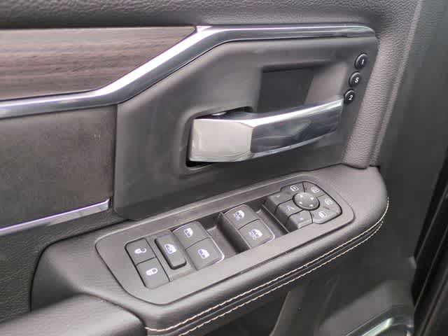 2026 RAM 3500 RAM 3500 LARAMIE CREW CAB 4X4 8' BOX