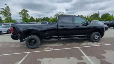 2026 RAM 3500 RAM 3500 LARAMIE CREW CAB 4X4 8' BOX