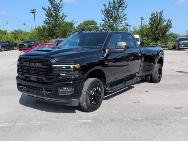 2026 RAM 3500 RAM 3500 LARAMIE CREW CAB 4X4 8' BOX