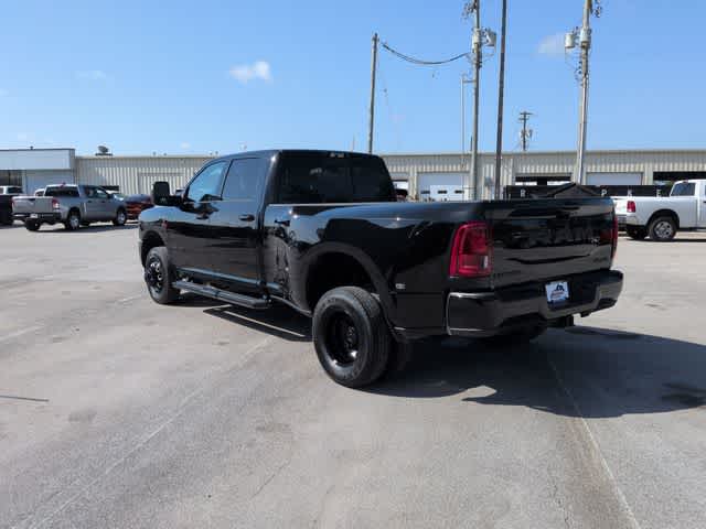 2026 RAM 3500 RAM 3500 LARAMIE CREW CAB 4X4 8' BOX