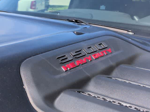 2026 RAM 3500 RAM 3500 LARAMIE CREW CAB 4X4 8' BOX