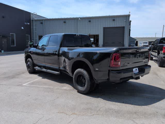 2026 RAM 3500 RAM 3500 LARAMIE CREW CAB 4X4 8' BOX