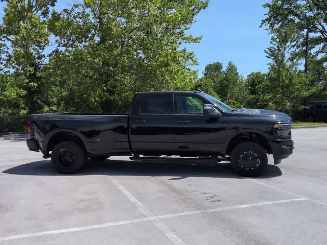 2026 RAM 3500 RAM 3500 LARAMIE CREW CAB 4X4 8' BOX