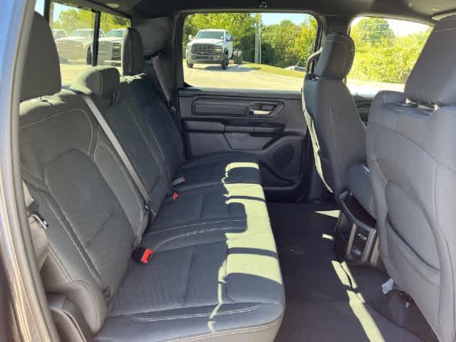 2026 RAM 1500 RAM 1500 EXPRESS CREW CAB 4X4 5'7' BOX