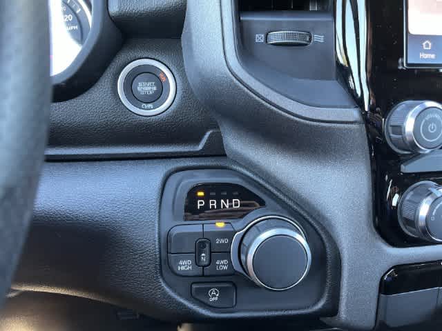 2026 RAM 1500 RAM 1500 EXPRESS CREW CAB 4X4 5'7' BOX