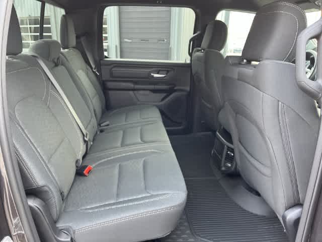 2027 RAM 1500 RAM 1500 WARLOCK CREW CAB 4X4 5'7' BOX