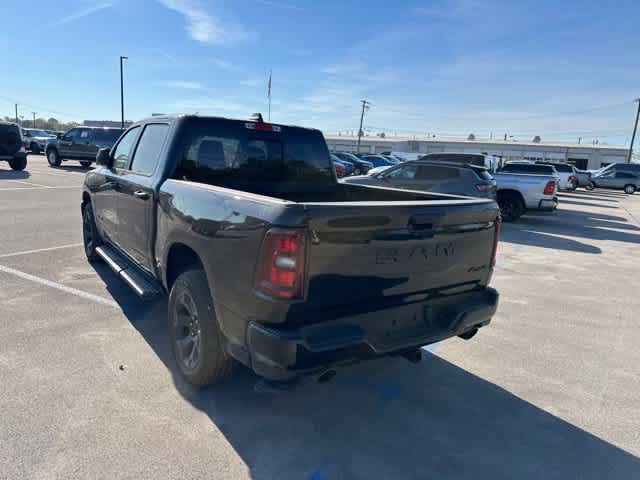 2027 RAM 1500 RAM 1500 EXPRESS CREW CAB 4X4 5'7' BOX