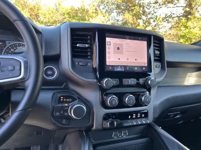 2027 RAM 1500 RAM 1500 EXPRESS CREW CAB 4X4 5'7' BOX