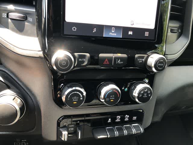 2026 RAM 1500 RAM 1500 TRADESMAN CREW CAB 4X4 5'7' BOX