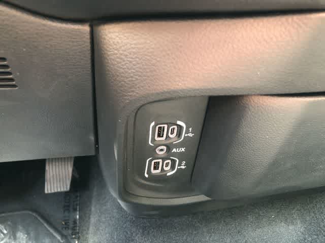 2026 RAM 1500 RAM 1500 TRADESMAN CREW CAB 4X4 5'7' BOX