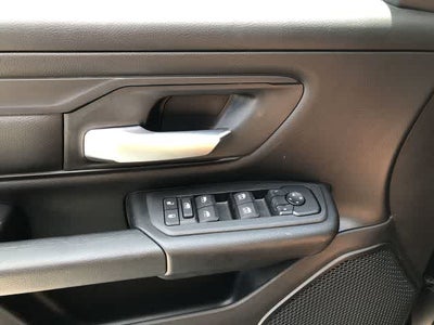 2026 RAM 1500 RAM 1500 TRADESMAN CREW CAB 4X4 5'7' BOX