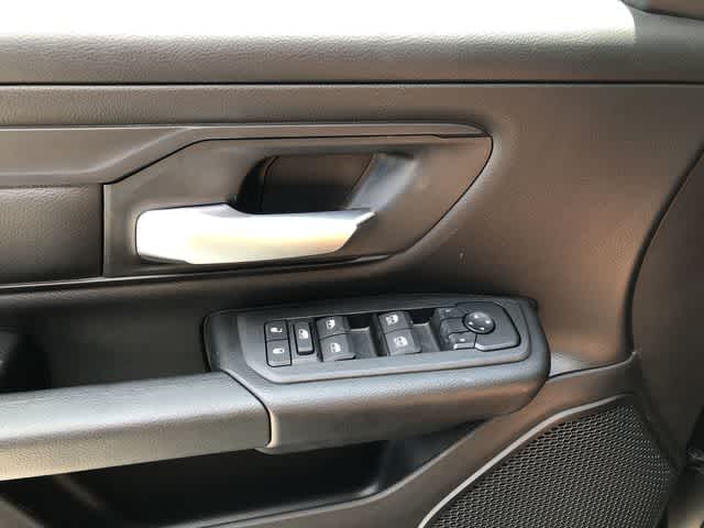 2026 RAM 1500 RAM 1500 TRADESMAN CREW CAB 4X4 5'7' BOX