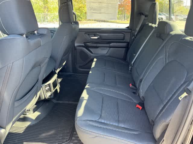 2027 RAM 1500 RAM 1500 WARLOCK CREW CAB 4X4 5'7' BOX
